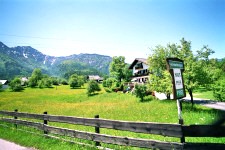 Das Haus liegt im Gr�nen, ruhig und sonnig